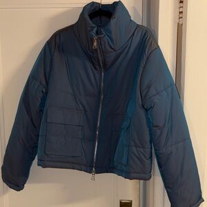 Men’s Blue Stormy Iridescent Light Weight Cropped Puffer Jacket